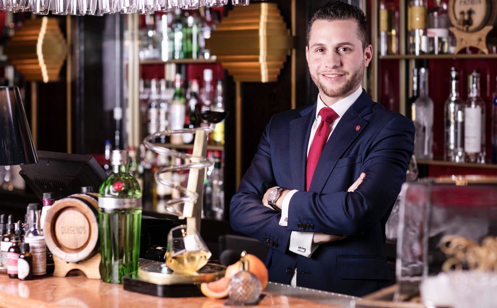 bar manager
